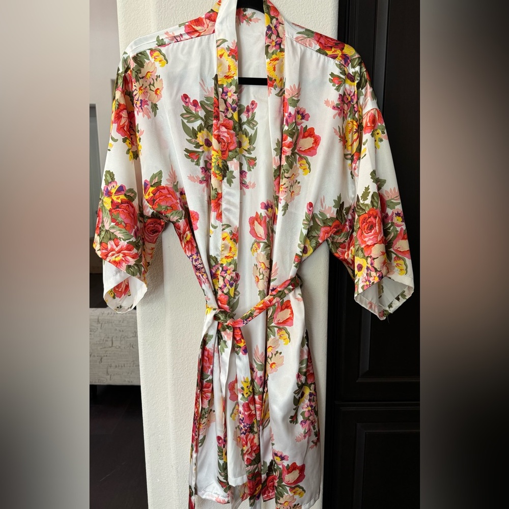 Bridal floral silk robe